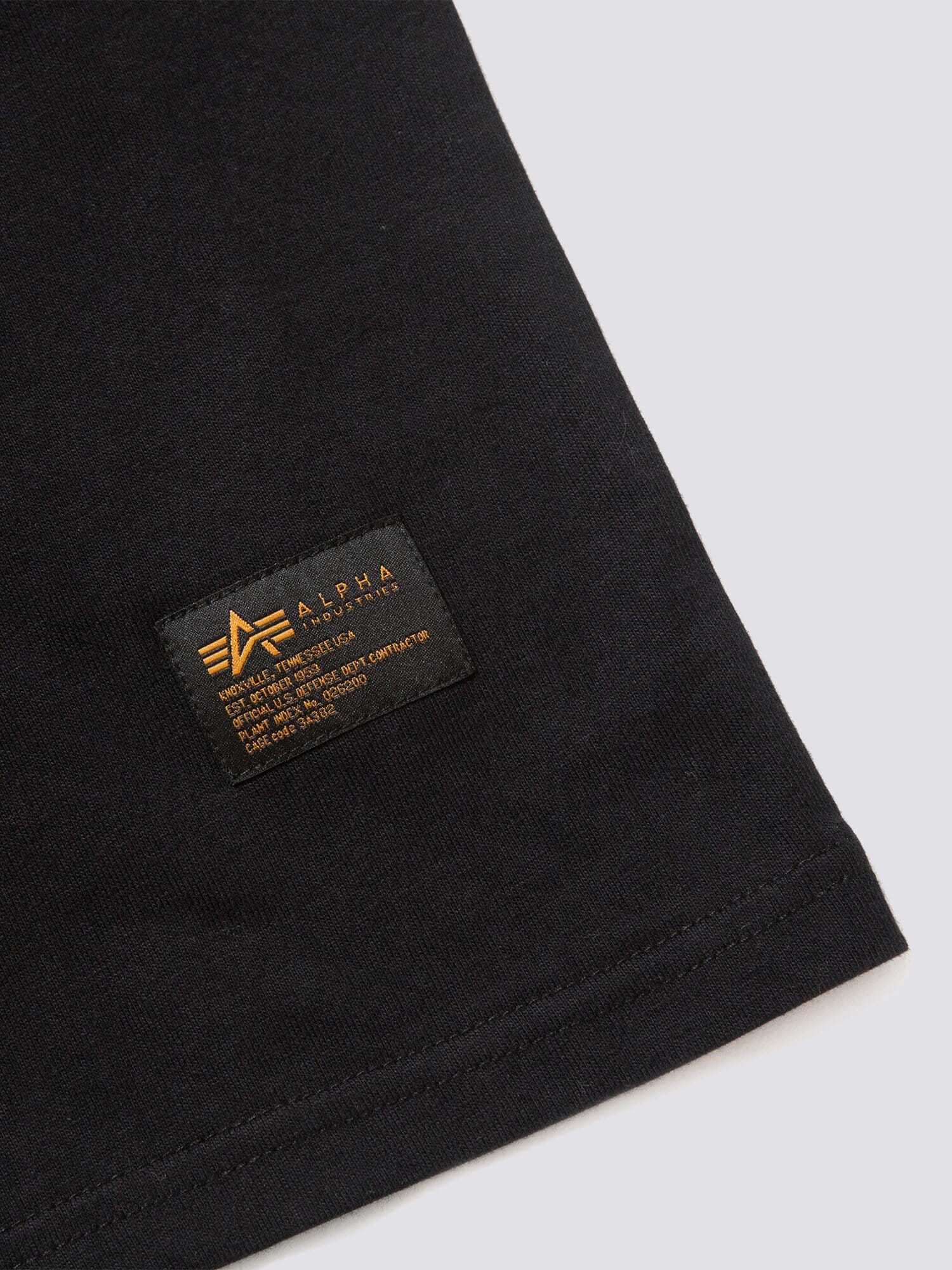 GRAMICCI X ALPHA COTTON CIGAR POCKET TEE - Image 8