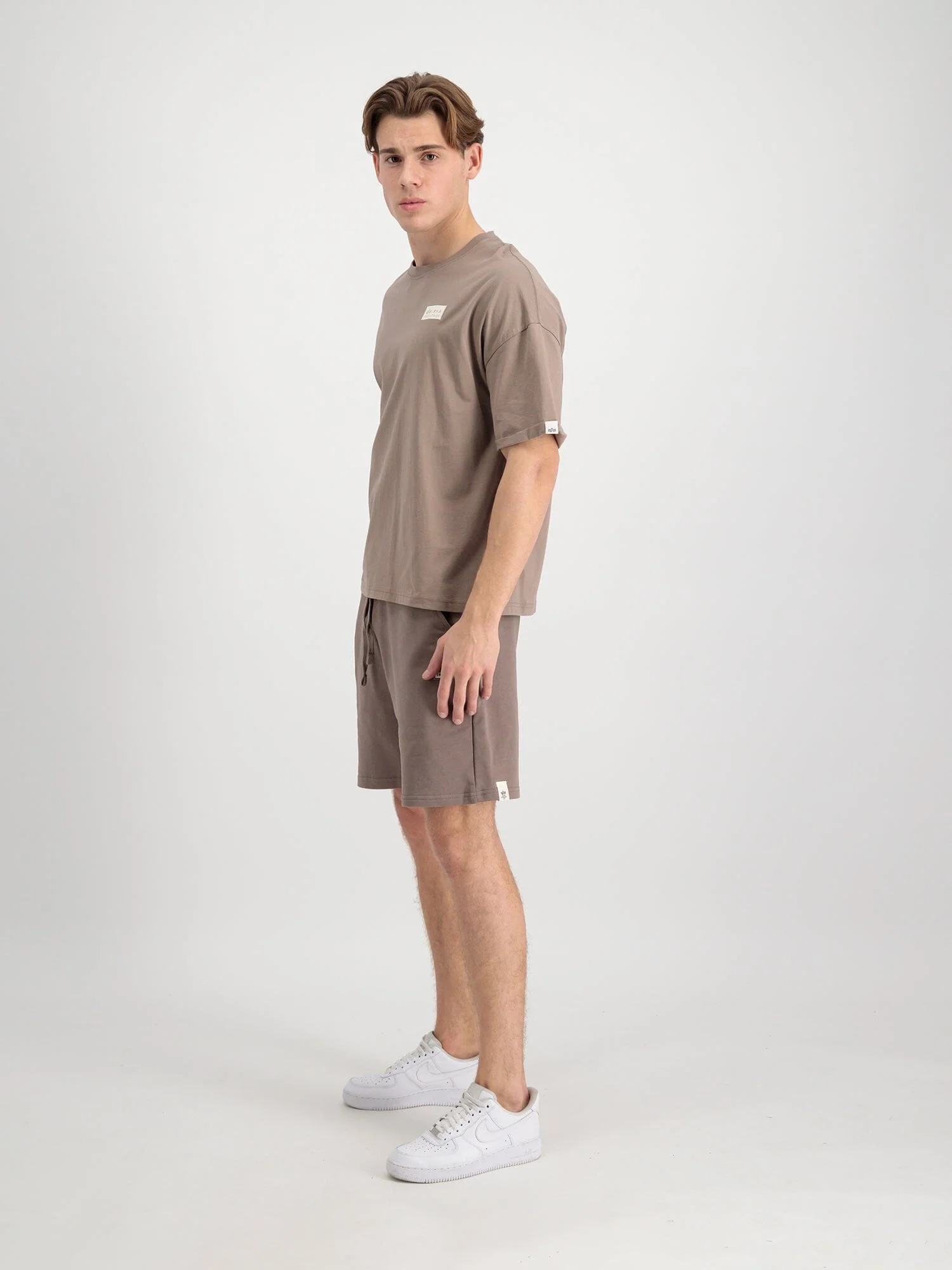ORGANIC JOGGER SHORT - Image 11