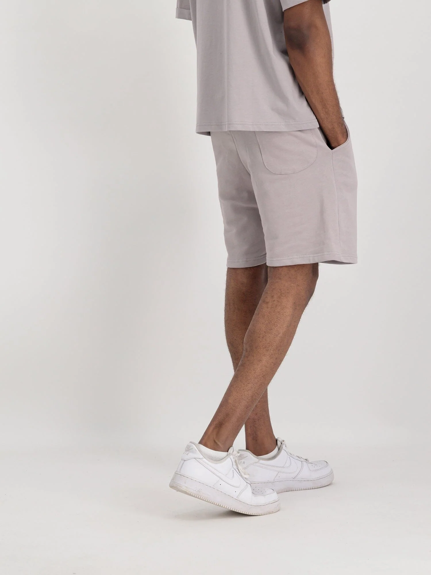 ORGANIC JOGGER SHORT - Image 4